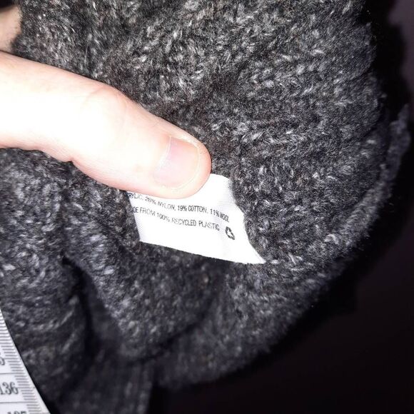 Mens GAP Button Up Chunky Knit Wool Cardigan Size Small - Picture 5 of 5